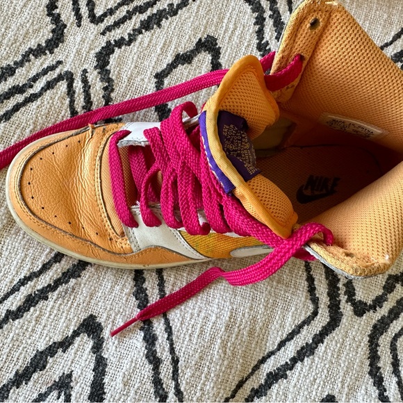 Wmns Size 8 Nike Court Force High ‘Light Melon’ - Picture 4 of 9